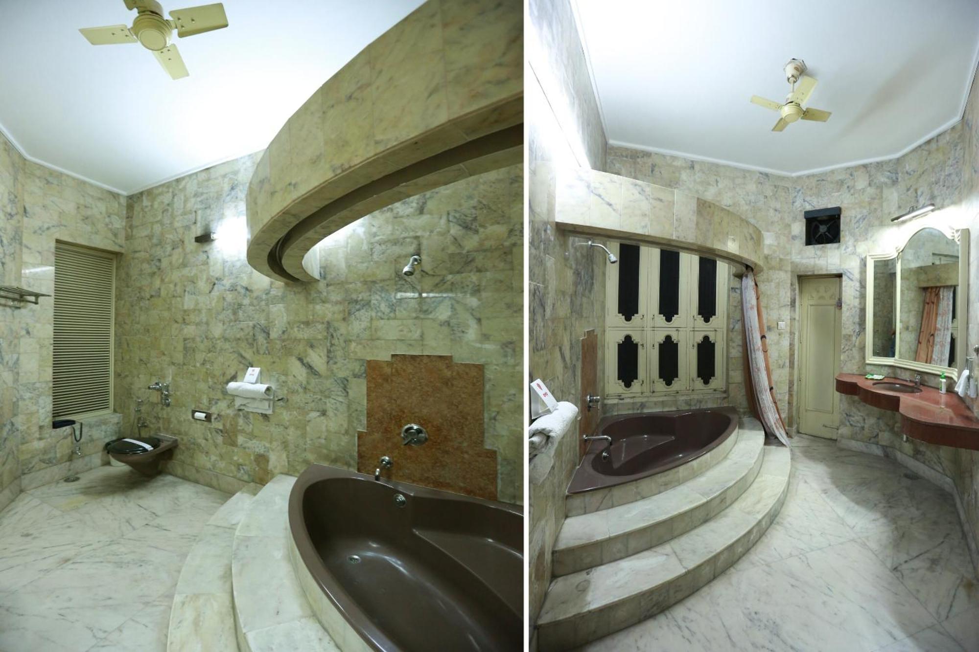 Oyo 8844 Meadows Inn Chinhat Екстериор снимка